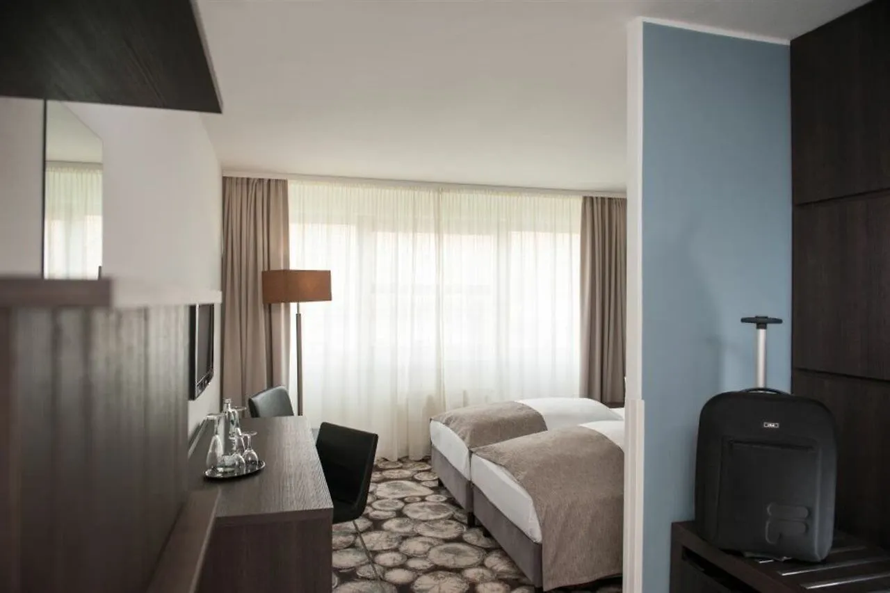 Victor'S Residenz-Hotel Berlin Tegel 3*,