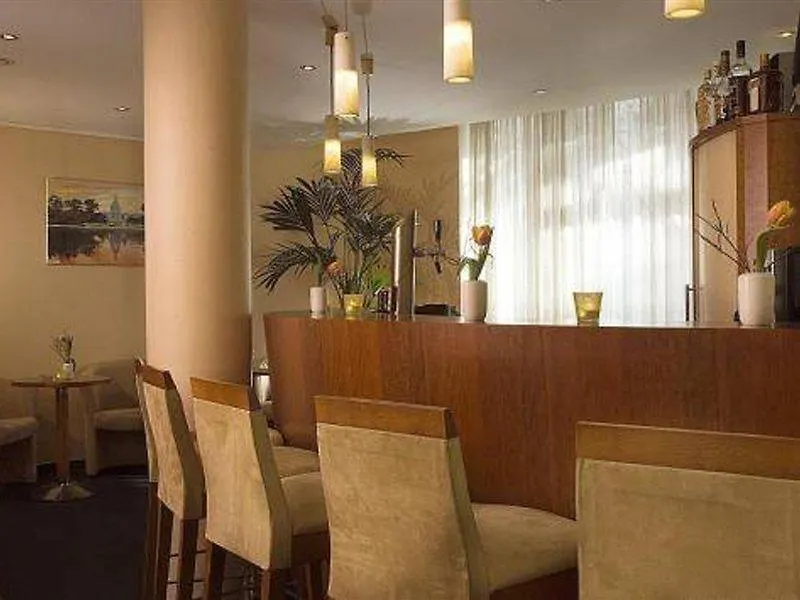 *** Hotel Victor'S Residenz-Hotel Berlin Tegel Germany